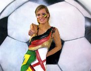 bodypainting-bodypaint-fussball-soccer-airbrush-live-messe-kuenstler-dumbsky-6917.jpg