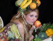 bodypainting-bodypaint-messe-kuenstler-fruechte-frucht-obst-dumbsky.jpg